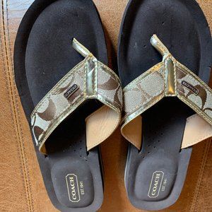 Coach sandals flip flops; NEW condition size 7.5